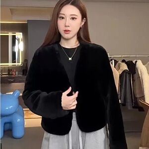 Elegant Black Faux Fur Jacket